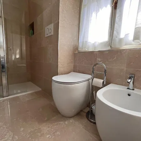 Lejlighed Vsc - In Storica Vista E Piscina Lesa
