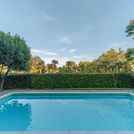 Vsc - In Storica Vista E Piscina Lejlighed