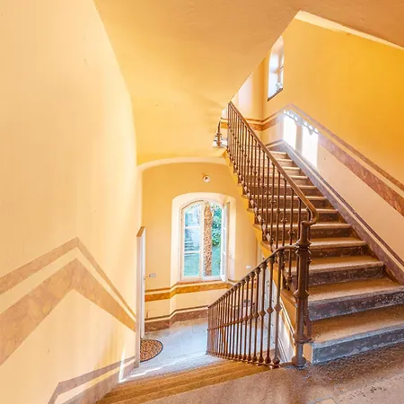Vsc - In Storica Vista E Piscina Appartement Lesa