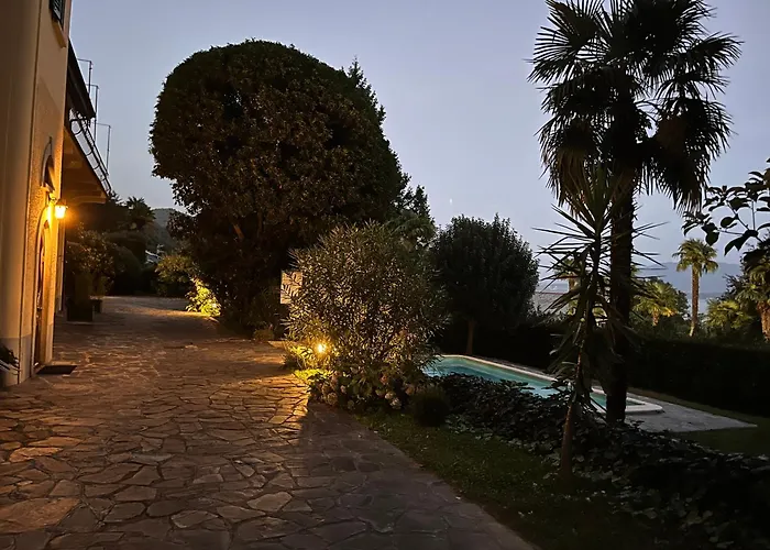 Daire Vsc - In Storica Vista E Piscina Lesa